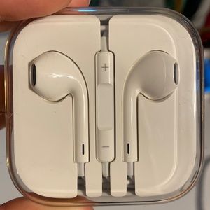 Apple headphones - Jack